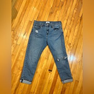 Levi’s Distressed Boyfriend Jean | Size 8